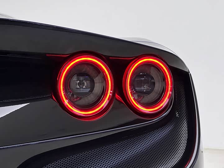 Ferrari F8 2019 Tributo 3.9 T V 8 — фото 10