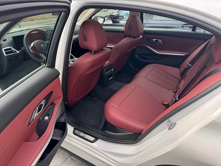 BMW i3 eDrive 35 L — фото 10