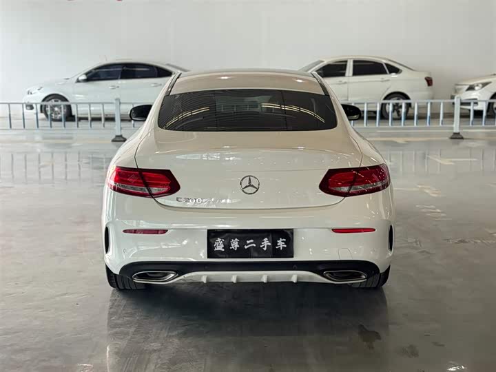Mercedes-Benz C-Class 2018 C 200 — фото 17
