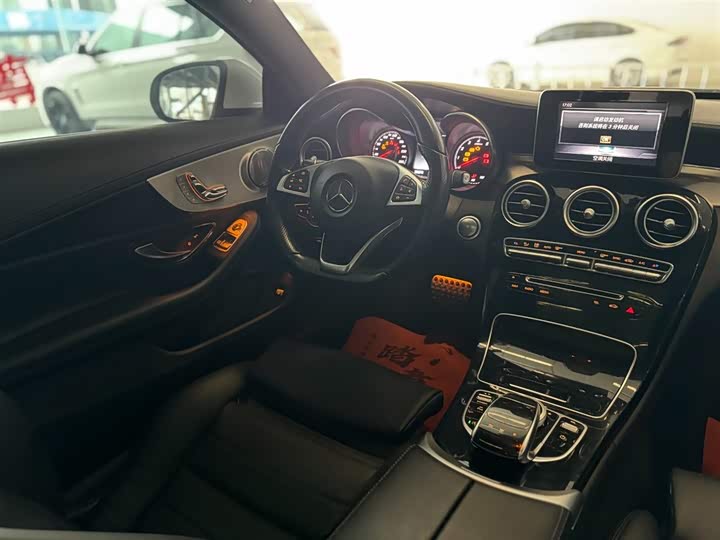 Mercedes-Benz C-Class 2018 C 200 — фото 11