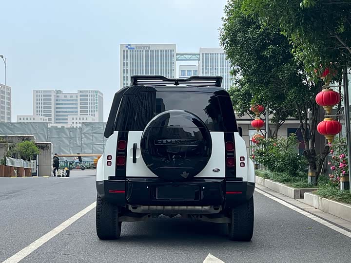 Land Rover Defender — фото 17