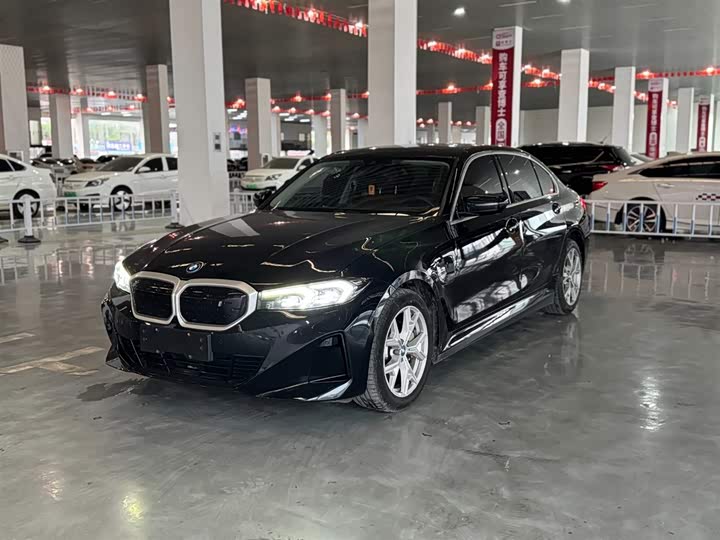 BMW i3 2022 e Drive 35 L — фото 1