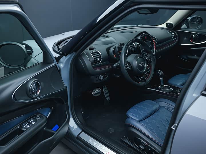 MINI Clubman — фото 7