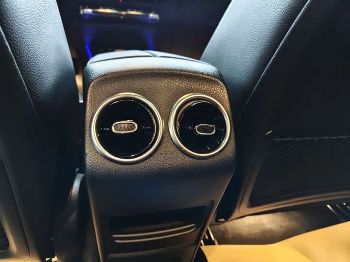 Mercedes-Benz GLB 2022 GLB 220 4 MATIC — фото 14