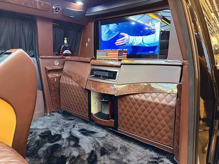 Mercedes-Benz GLS 2018 GLS 450 — фото 39