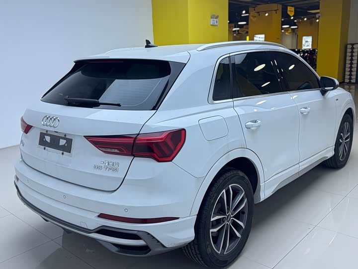 Audi Q3 2022 35 TFSI — фото 9