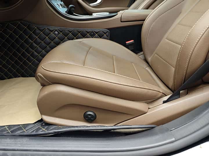 Mercedes-Benz E-Class 2023 E 300 L — фото 10