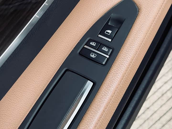BMW 7-Series 2014 730 Li — фото 22