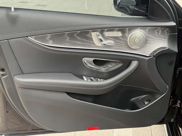 Mercedes-Benz E-Class 2021 E 300 L Luxury — фото 18
