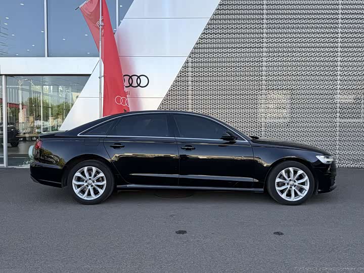 Audi A6L 2018 30 35 TFSI — фото 3