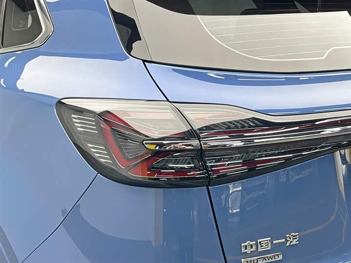 Hongqi HS5 2023 2.0 T 4 WD Pro — фото 10
