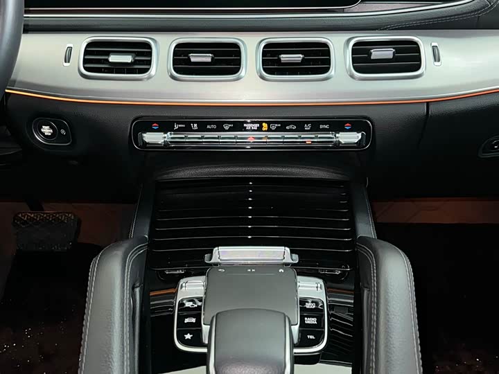 Mercedes-Benz GLS 2020 GLS 450 4 MATIC Luxury — фото 16
