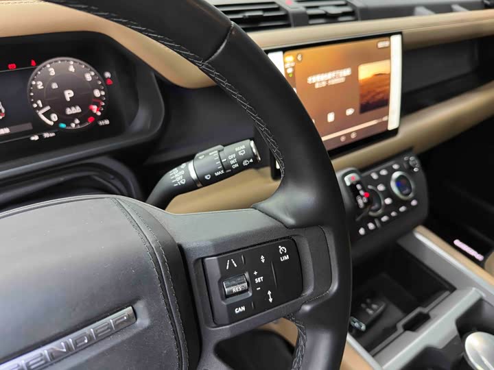 Land Rover Defender — фото 14