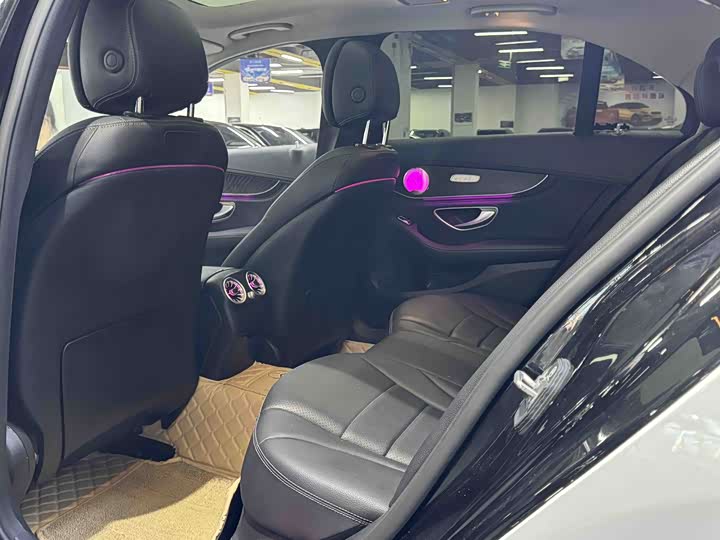 Mercedes-Benz C-Class 2018 C 200 L — фото 4