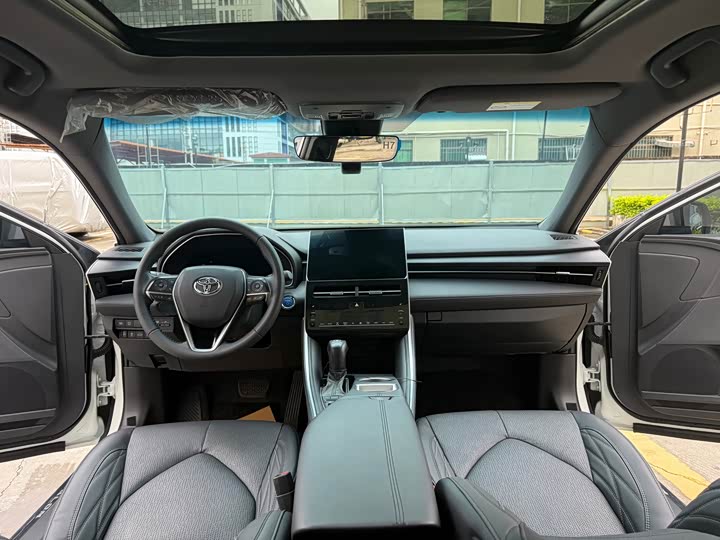 Toyota Avalon — фото 11
