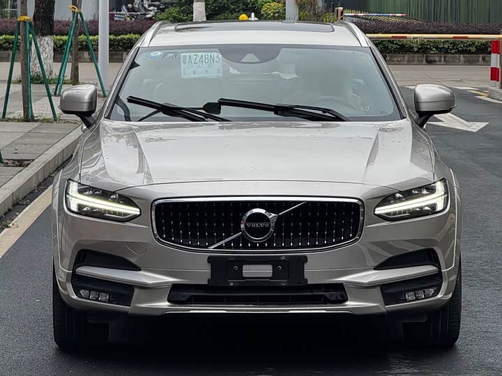 Volvo V90 2019 Cross Country T 5 AWD VI — фото 3