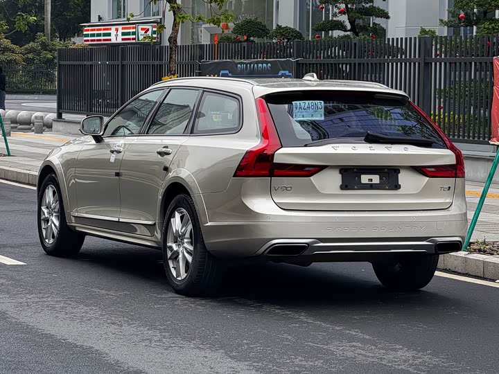Volvo V90 2019 Cross Country T 5 AWD VI — фото 23