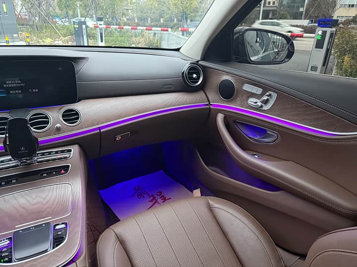 Mercedes-Benz E-Class E 300 L люкс — фото 9