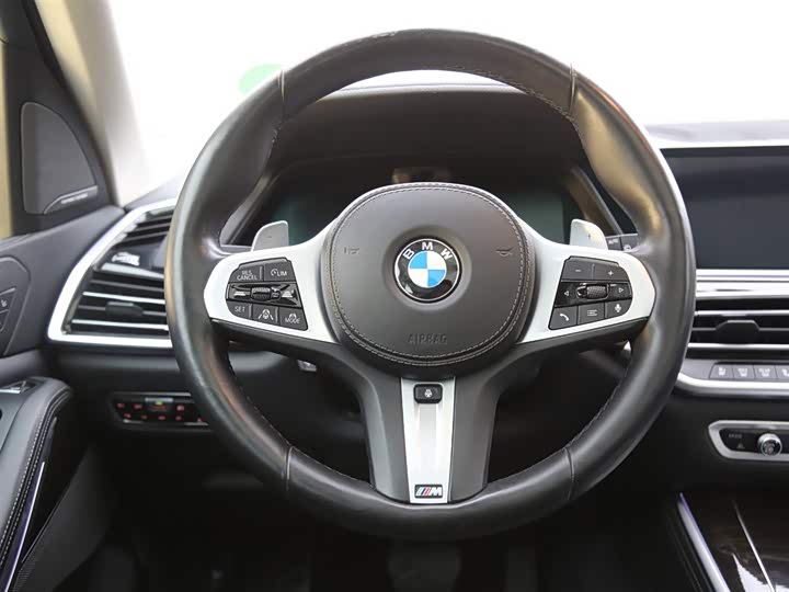 BMW X5 2019 x Drive 40i M — фото 14