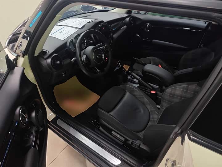 MINI Hatch — фото 16