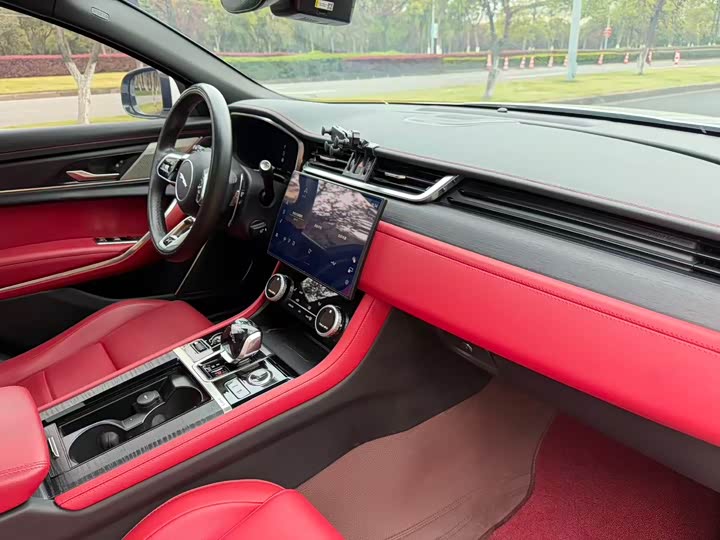 Jaguar XFL 2023 XFL 2.0 T P 250 2 WD — фото 7