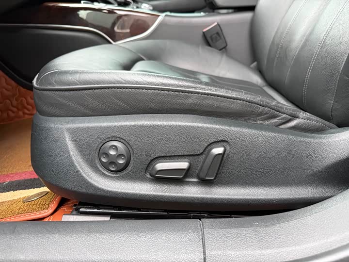 Audi A6L 2015 30 FSI — фото 19