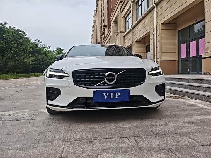 Volvo S60 2021 T 4 — фото 3