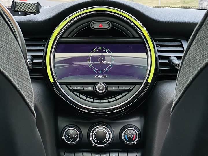 MINI Hatch — фото 15