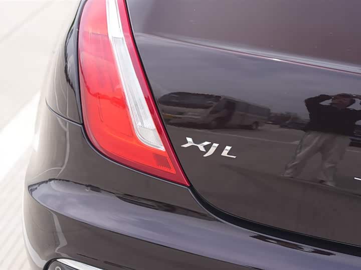 Jaguar XJ 2016 XJL 3.0 SC 2 WD — фото 23