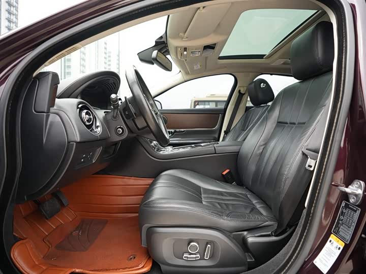 Jaguar XJ 2016 XJL 3.0 SC 2 WD — фото 6