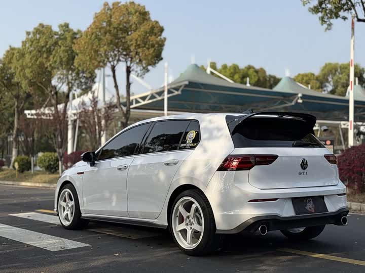 Volkswagen GTI — фото 7