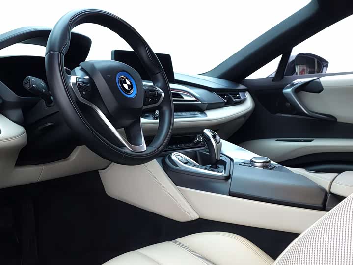 BMW i8 2014 Standard — фото 46