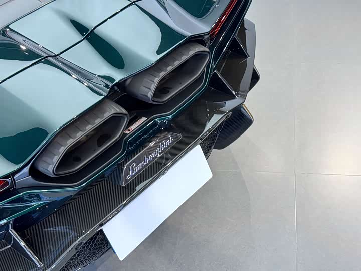 Lamborghini Revuelto 2023 6.5 L PHEV — фото 4