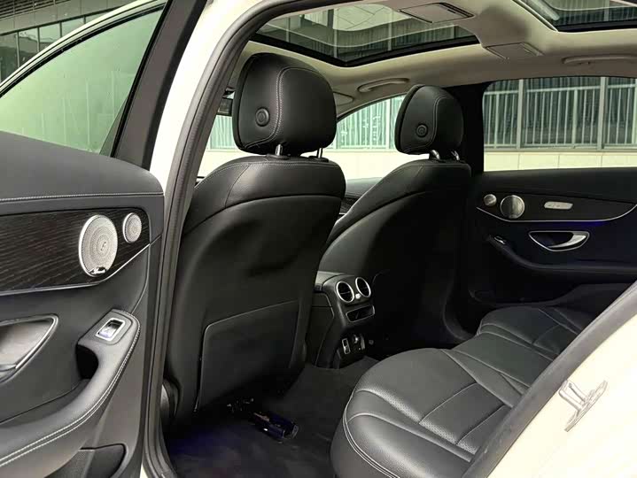 Mercedes-Benz C-Class C 260 L — фото 14