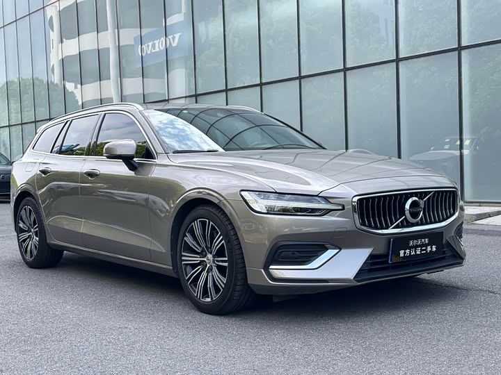 Volvo V60 2021 B 5 — фото 3