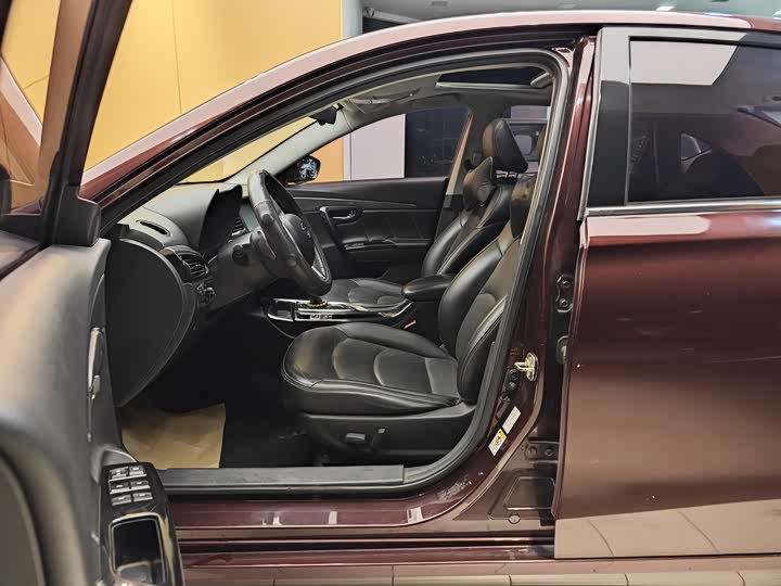 Trumpchi GA6 2016 235 T DCT — фото 13