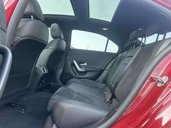 Mercedes-Benz A-Class 2020 A 200 L — фото 9