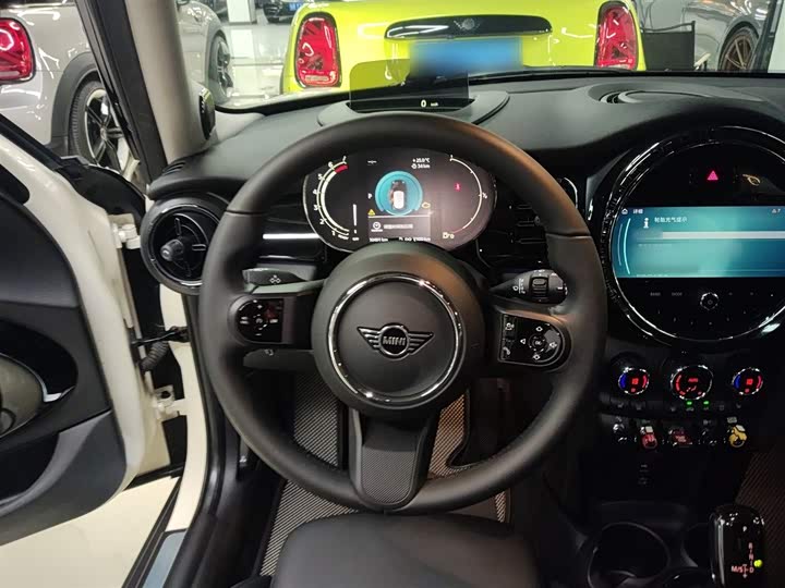 MINI Hatch — фото 11