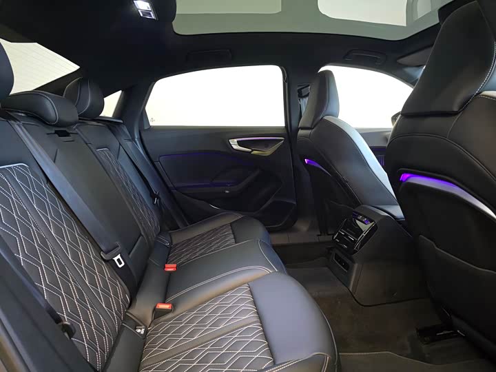 Audi A5L 2026 2.0 T quattro — фото 8