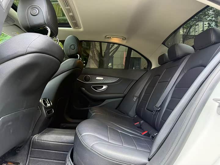 Mercedes-Benz C-Class 2019 C 180 L — фото 13