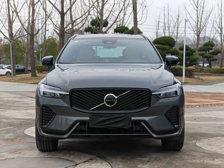 Volvo XC60 2026 B 5 4 WD — фото 4