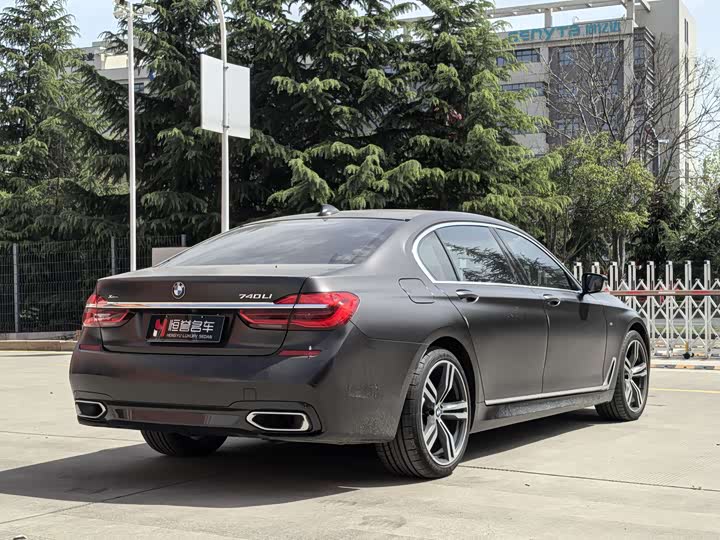 BMW 7-Series 2018 740 Li x Drive M — фото 30