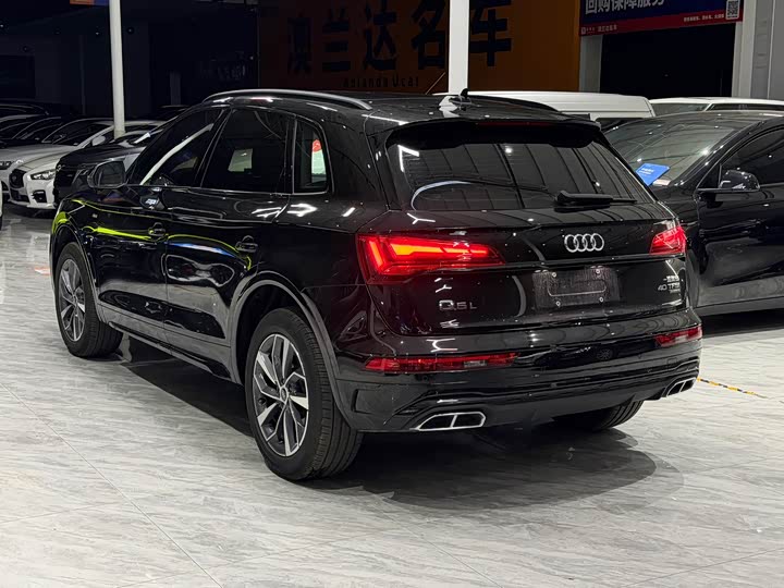 Audi Q5L 40 TFSI люкс-динамик — фото 6