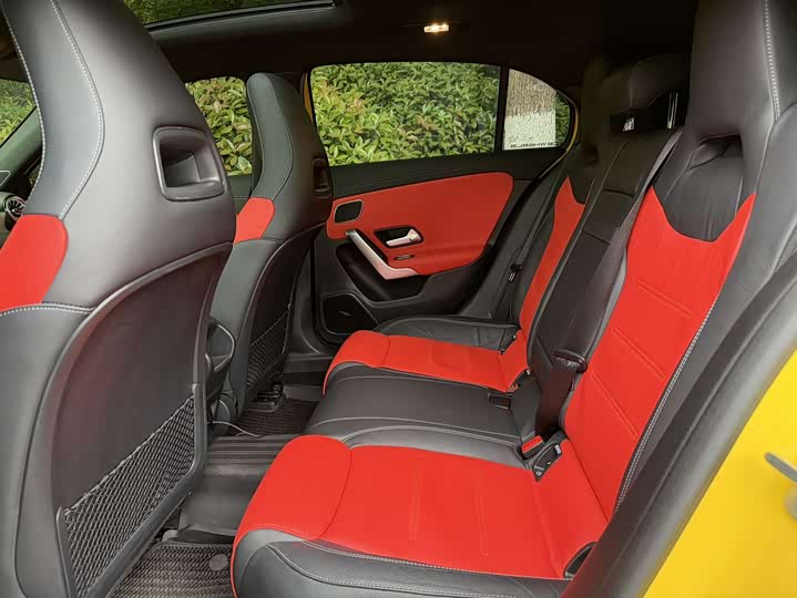 Mercedes-Benz A-Class 2024 AMG A 35 4 MATIC — фото 14