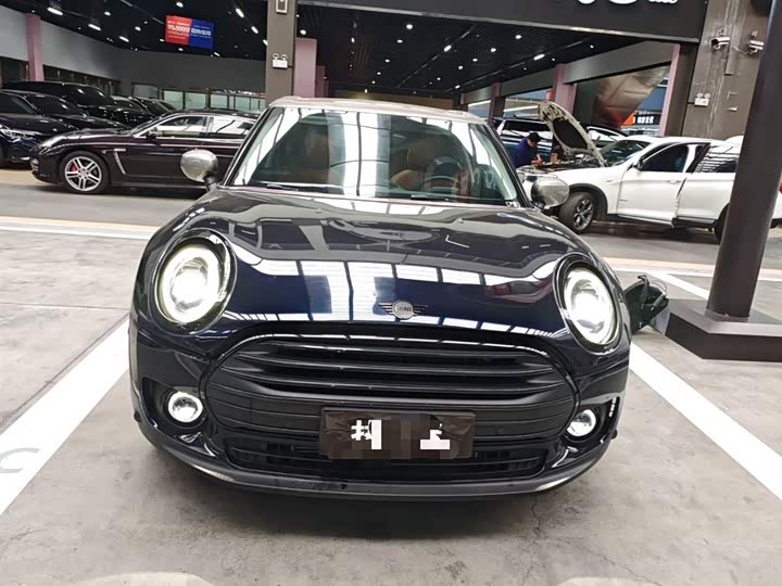 MINI Clubman — фото 3