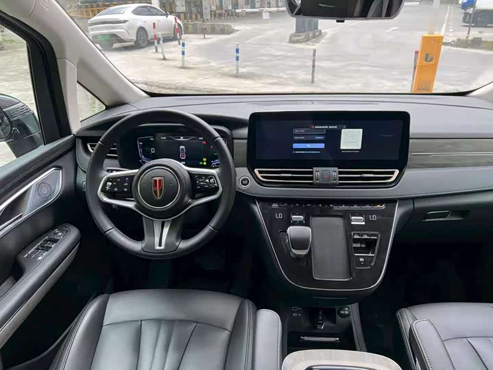 Hongqi HQ9 PHEV 2024 2.0 T 4 WD — фото 9