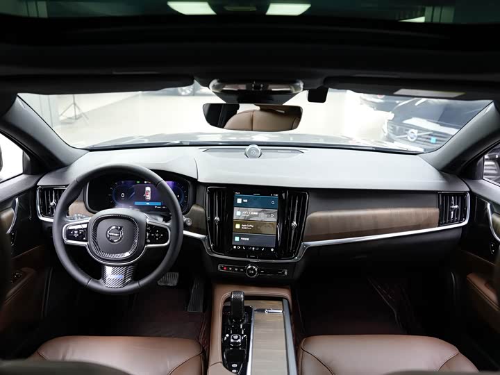 Volvo V90 2024 Cross Country B 5 AWD — фото 23