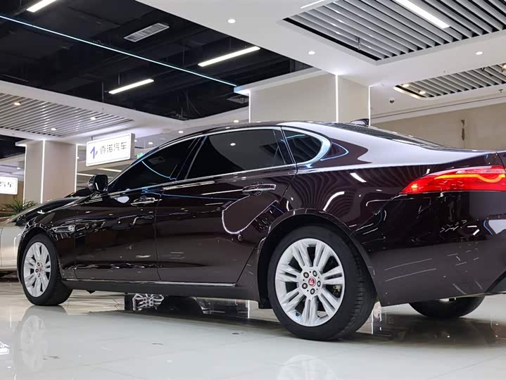 Jaguar XFL 2018 XFL 2.0 T 250 PS — фото 12