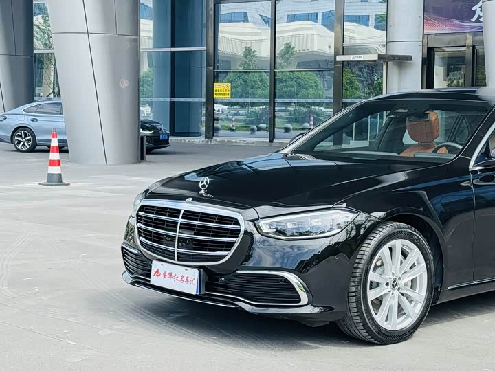 Mercedes-Benz S-Class 2024 S 400 L — фото 6