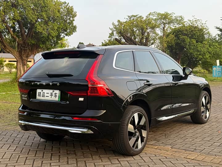 Volvo XC60 Hybrid 2024 T 8 PHEV 4 WD — фото 7